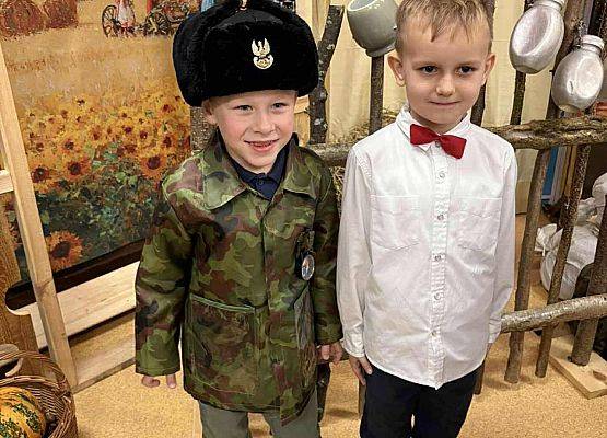 Grafika 8: Przedstawienie ,,Mali Pancerni i Polska Nasza"