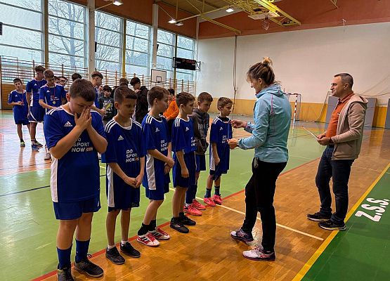 Grafika 2: Gminna Olimpiada Młodzieży w halowej piłce nożnej