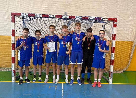 Grafika 1: Gminna Olimpiada Młodzieży w halowej piłce nożnej