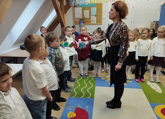 Grafika 12: Pasowanie na Świetliczaka