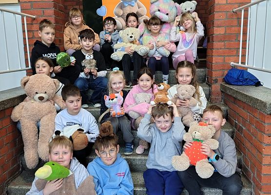 Grafika 12: Światowy Dzień Pluszowego Misia