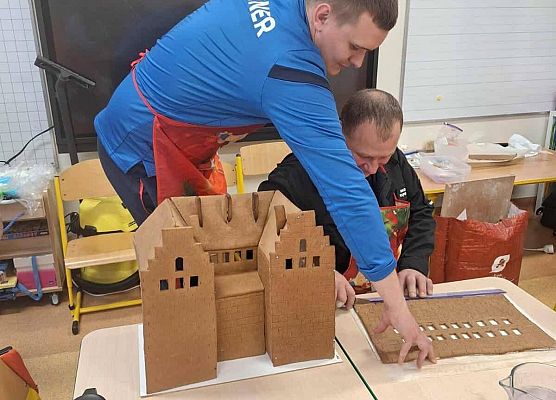 Grafika 10: Szkoła z piernika – słodkie warsztaty pełne magii