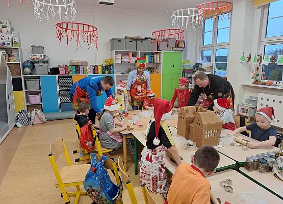 Grafika 8: Szkoła z piernika – słodkie warsztaty pełne magii