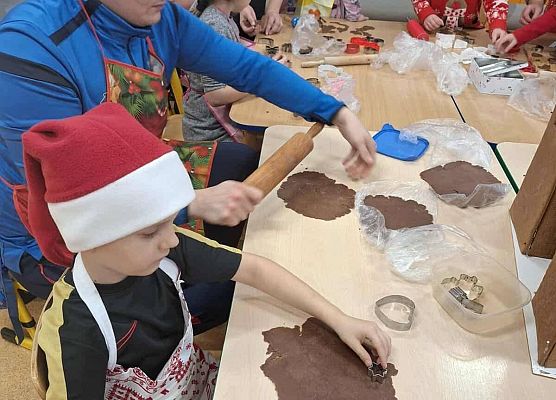 Grafika 9: Szkoła z piernika – słodkie warsztaty pełne magii