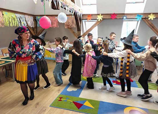 Grafika 9: Andrzejkowe wróżby