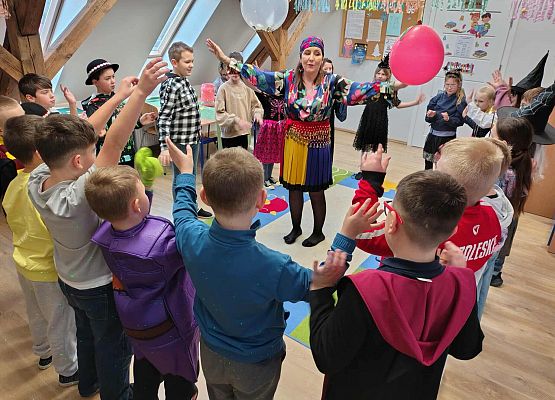 Grafika 8: Andrzejkowe wróżby