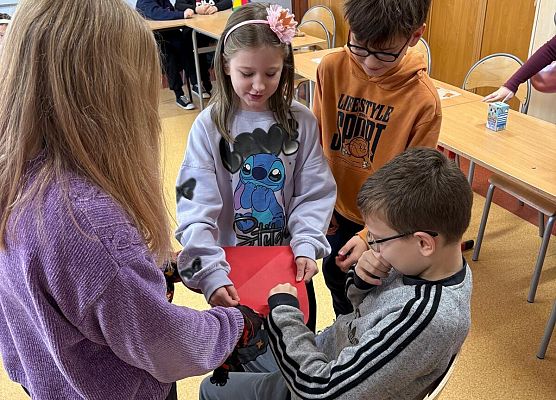 Grafika 18: Andrzejkowe wróżby