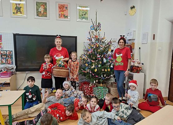 Grafika 6: Mikołajki w Szkole Podstawowej w Zaleskich