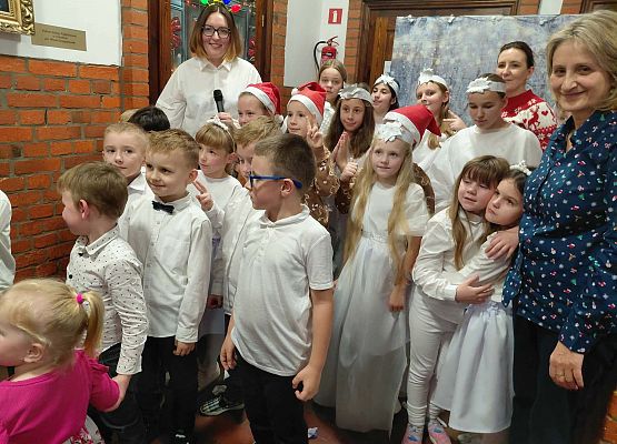 Grafika 2: Zakończenie projektu ,,Szkoła z piernika"