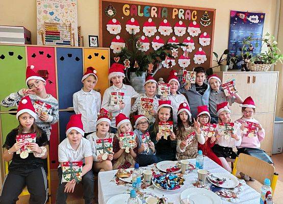 Grafika 6: Spotkania wigilijne w klasach I-III