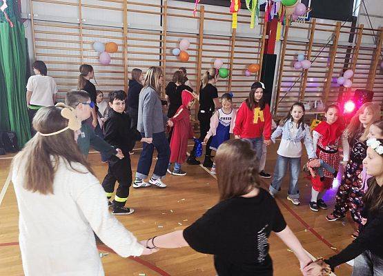 Grafika 24: Bal Karnawałowy