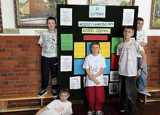 Grafika 7: Międzynarodowy Dzień Języka Ojczystego