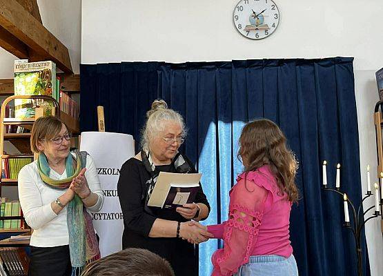 Grafika 19: Szkolny Konkurs Recytatorski