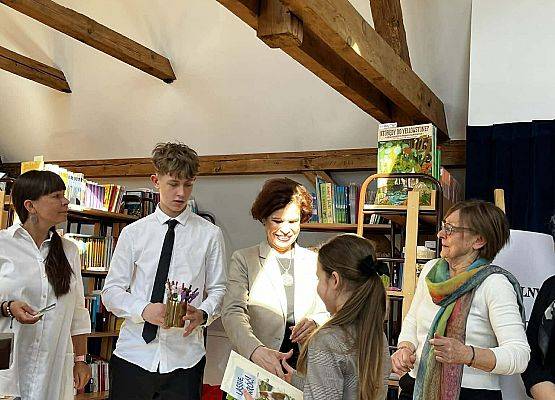 Grafika 13: Szkolny Konkurs Recytatorski