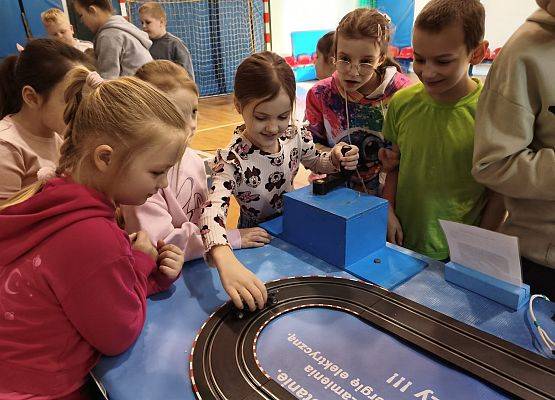 Grafika 13: Nauka z energią – Festiwal Nauki w naszej szkole