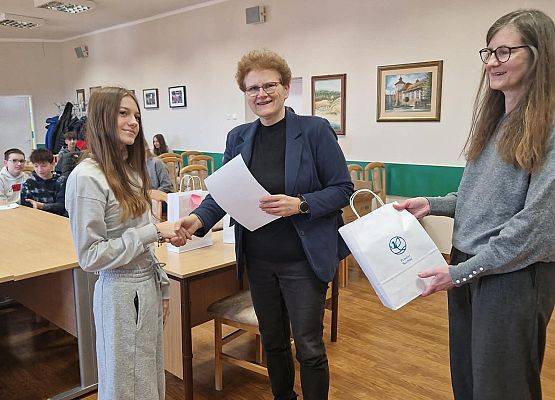 Grafika 5: Reprezentacja naszej szkoły z sukcesami w konkursie „Welcome”