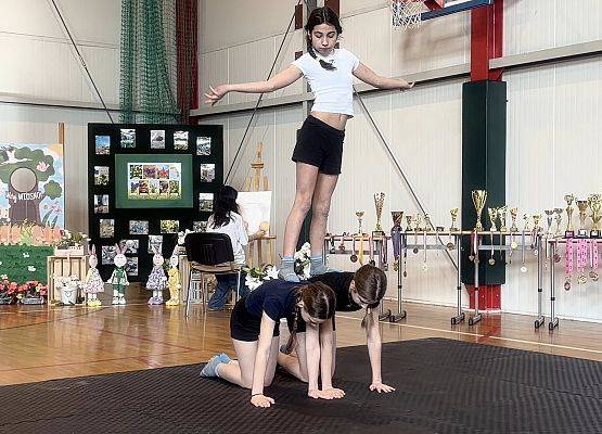 Grafika 1: Scena pełna gwiazd! Relacja z wiosennego konkursu talentów!