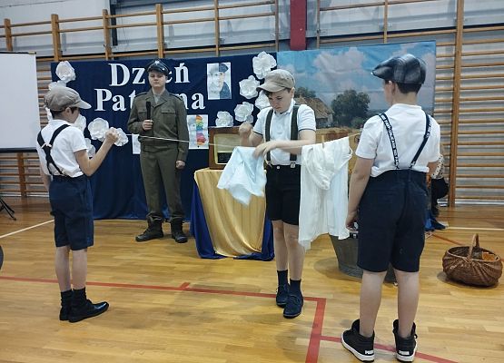 Grafika 6: Apel z okazji Dnia Patrona – wyjątkowa lekcja historii i pamięci