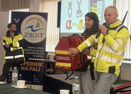 Grafika 1: Zwycięstwo Filipa Znajdka i Fabiana Dudki w konkursie doświadczeń fizycznych