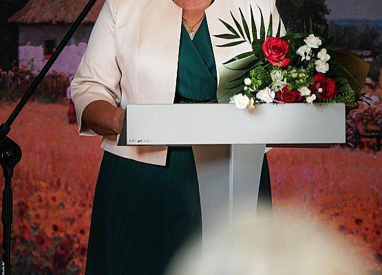 Grafika 17: Jubileusz 80-lecia Szkoły Podstawowej im. por. Witolda Dzięgielewskiego w Zaleskich