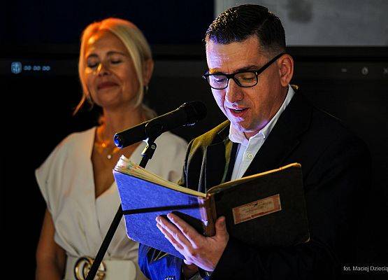 Grafika 25: Jubileusz 80-lecia Szkoły Podstawowej im. por. Witolda Dzięgielewskiego w Zaleskich