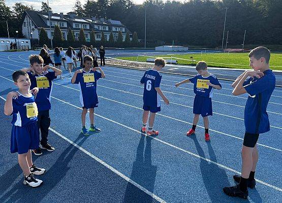 Grafika 2: Powiatowa Olimpiada Młodzieży w Sztafetowych Biegach Przełajowych