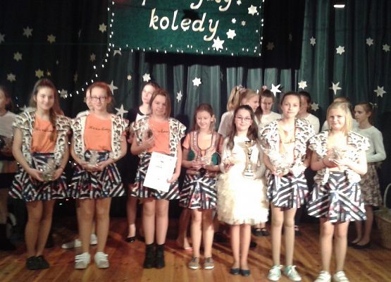 Grafika 1: „Wiolinki” i „ Mini Wiolinki” zakolędowały w Słupsku