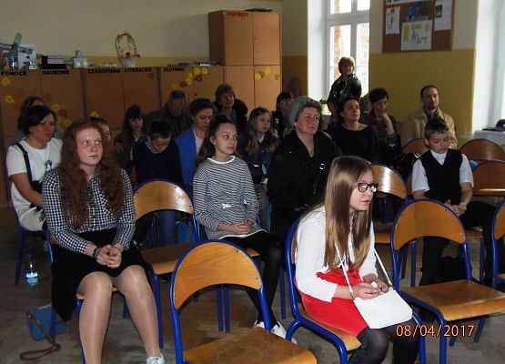 Grafika 3: Sacrum w literaturze