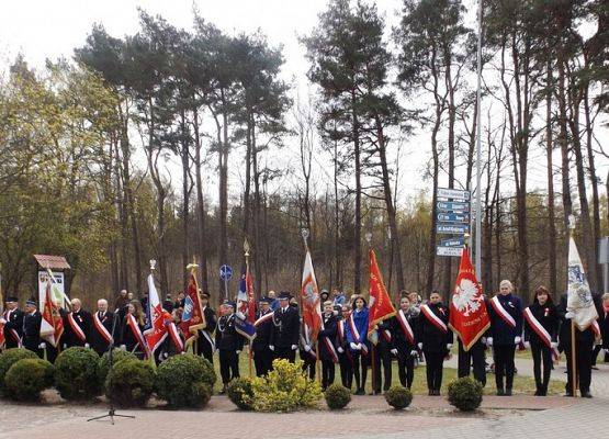 Grafika 3: Uroczyste obchody 226. rocznicy uchwalenia Konstytucji 3 Maja