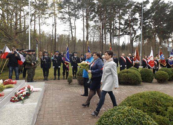 Grafika 1: Uroczyste obchody 226. rocznicy uchwalenia Konstytucji 3 Maja