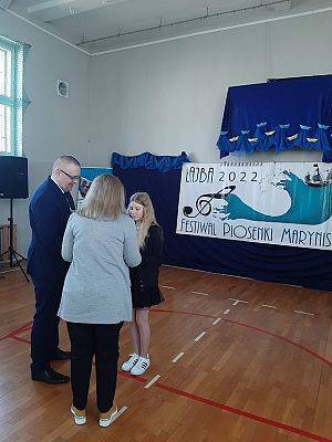 Grafika 1: "Łajba 2022"