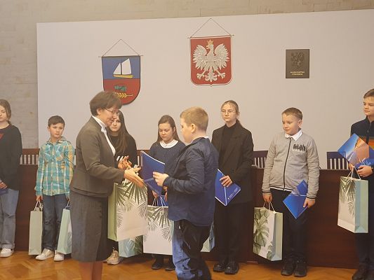 Grafika 7: "Gmina Ustka na cztery pory roku"