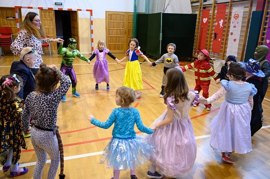 Grafika 9: Jak karnawał to karnawał