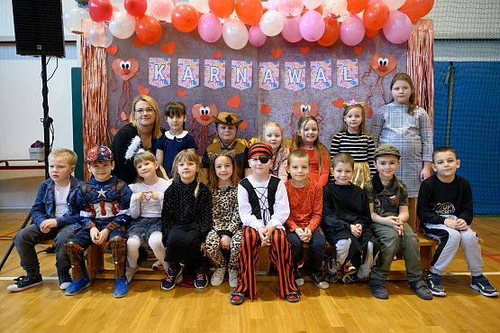 Grafika 11: Jak karnawał to karnawał