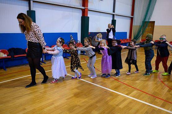 Grafika 3: Jak karnawał to karnawał