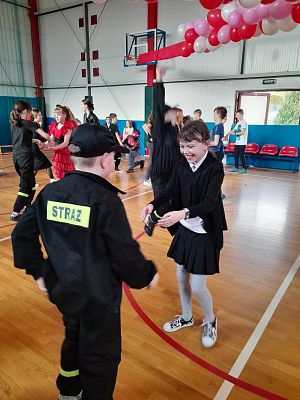 Grafika 23: Jak karnawał to karnawał