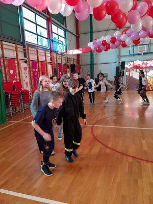 Grafika 24: Jak karnawał to karnawał