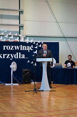 Grafika 3: Żegnaj, szkoło! Czas na wakacje!