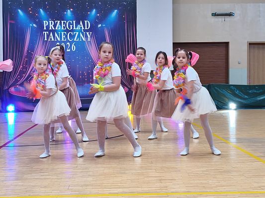 Grafika 1: Uczennice naszej szkoły na II Przeglądzie Tanecznym w Jezierzycach